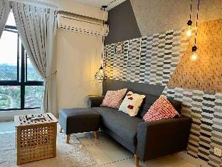 S1113 Midvalley 4minDrive WIFI Infinity Pool Vacation rental in Johor Bahru