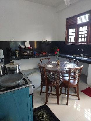 Padington villa Villa in Hikkaduwa