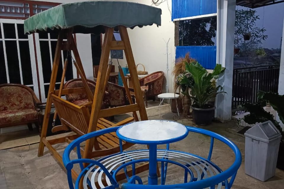 OYO 93839 Aquenda Homestay Hotel in Special Region of Yogyakarta