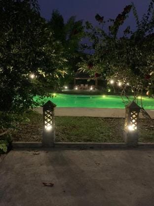 Sea Views, 2 Bedrooms With Pool near Secret Gillis Villa in Central Sekotong