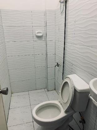Rm 102 Studiotype apt in hensonville near SM/clark Apartment in Angeles