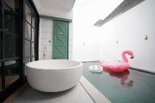 Ubu Villa California Villa in Special Region of Yogyakarta