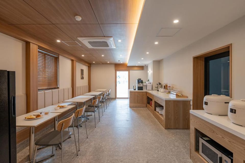 H. Avenue Hotel Moonhyun beach Hotel in Busan