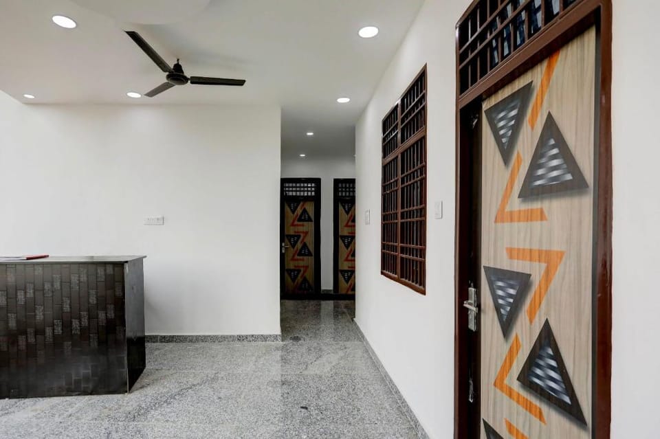OYO 823935 Hotel Awadh Inn Hotel in Uttar Pradesh