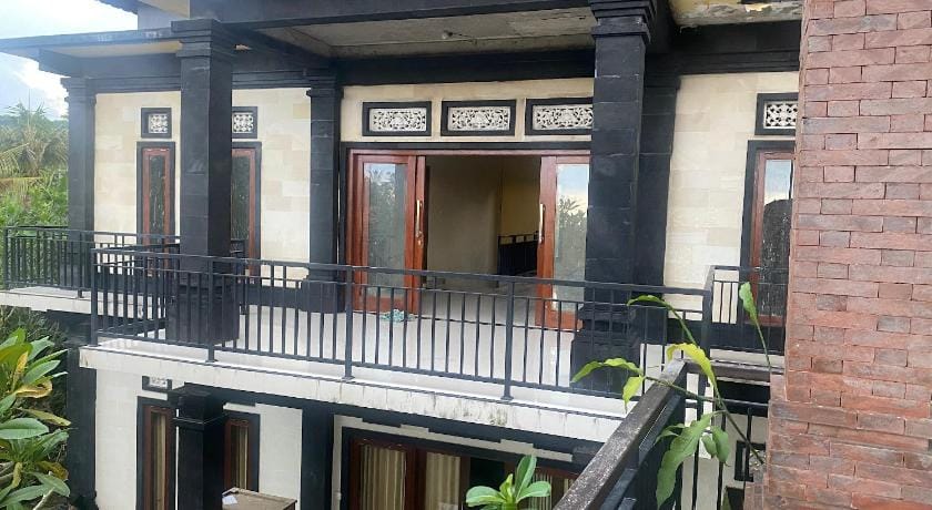 Capital O 93844 Arta Adi Homestay NearBali Zoo Hotel in Tampaksiring