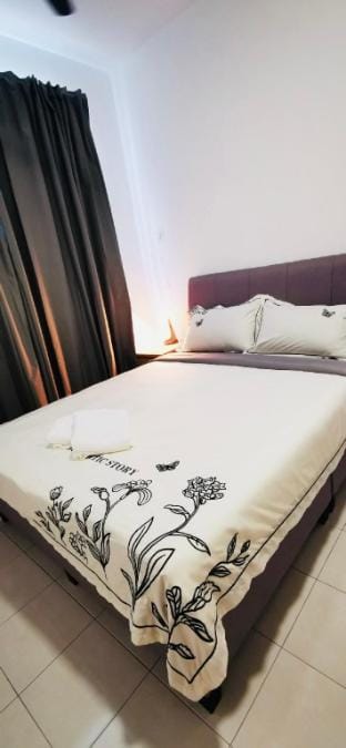 The Ocean Homestay (KTCC Mayang Mall  Drawbridge) Apartment in Terengganu, Malaysia