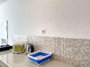 Modern Look and Homey Studio at Enviro By Travelio Apartment in West Java