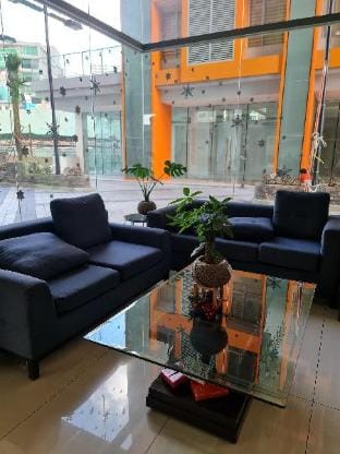 Sunshine100 1BR T2-607 65"TV SWIMPOOL KARAOKE WIFI Apartment in Mandaluyong