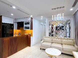 Lux  Vinhomes D'capitale 3BR Center/ Near Keangnam Vacation rental in Laos