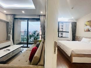 Vinhomes D'capitale 2BR/ Center/ Style/ Luxury Vacation rental in Laos
