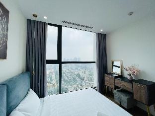 Vinhomes Skylake 2BR/ Center/ Near Keangnam Luxury Vacation rental in Laos