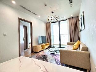 Center 2BR/ N Keangnam/ Vinhomes Skylake/ Luxury Vacation rental in Laos
