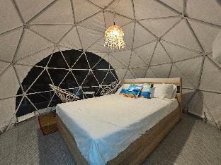 CHATEAU PHALA GLAMPING 2 Vacation rental in Thailand