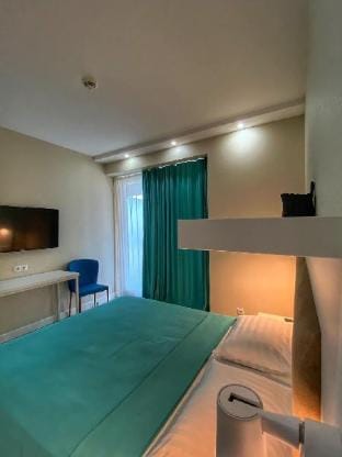 Alina's Palace Studio Apartment in Batumi
