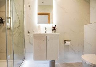 Elm House Vacation rental in Reading