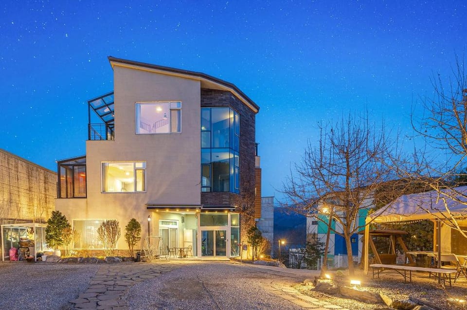 Nami Island Koi Pension Bed and Breakfast in Gyeonggi-do