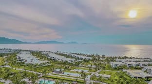 Ocean Front Pool Superior 2 Bedroom Pavilion Villa in Khanh Hoa Province