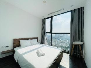 Apartment in Vinhome Skylake 3BED- LaraHousing  Vacation rental in Laos