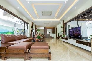 BT 38-03 - Villa 8 ngủ FLC Sầm Sơn, Thanh Hóa Villa in Laos