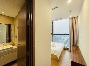 Vinhomes Skylake 2BR Luxury/ Near Keangnam/Center Vacation rental in Laos