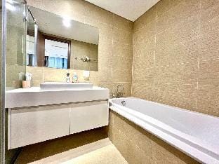 Anrooms - 3BR  Luxury Vinhomes Skylake/ N Keangnam Apartment in Laos