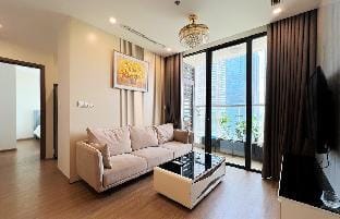 Vinhomes Skylake 2BR/ Near Keangnam/ Luxury/Center Apartment in Laos