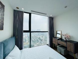 Anrooms - 2BR Vinhomes Sky Luxury / Near Keangnam Vacation rental in Laos