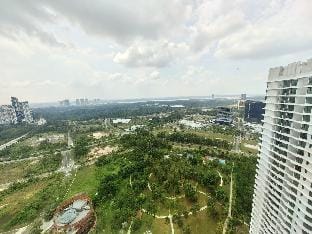 Macrolink 3806  6pax Cozy Legoland Netflix BySTAY Vacation rental in Johor