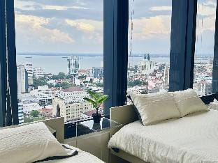 Skyline 218 Seaview Studio @ Tropicana 218 Vacation rental in George Town