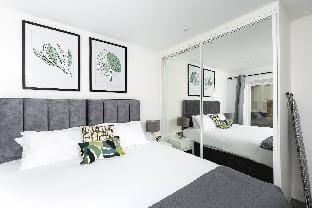 Skyvillion -vineyard Court- Enfield 1-bed Wgarden Apartment in Enfield