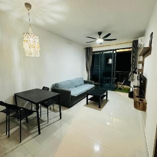 SeaView Cozy 2BR Forest City Near Tuas Duty free Apartment in Johor