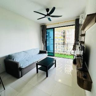 SeaView Cozy 2BR Forest City Near Tuas Duty free Apartment in Johor