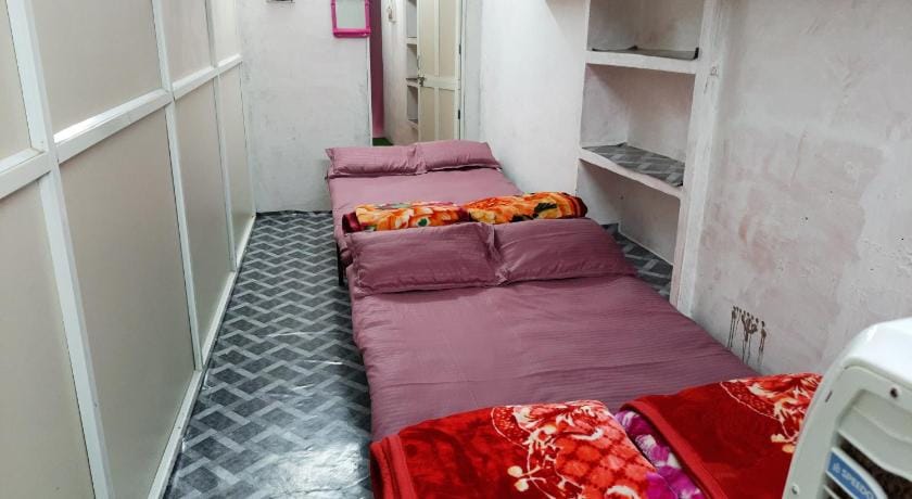 Ujjain Yatri Niwas(UJJAIN) Hotel in India