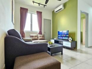 Tangerine 3BR 5pax | Sunsuria City | 14KM to KLIA Sepang Apartment in Selangor, Malaysia