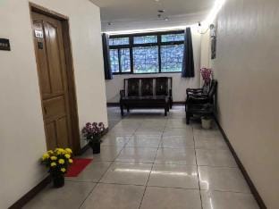 ZB- Family Room ( Good for 4 pax) Apartment in Baguio