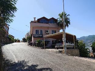 Authentic Flat on the Castle Road with a View Vacation rental in Alanya