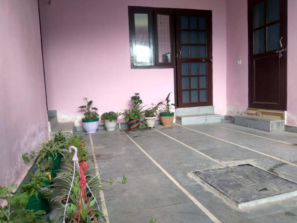 Goroomgo Herb Club Homestay Near Mall Road Bhimtal Vacation rental in Uttarakhand