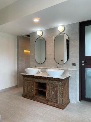 Brown Cotton Pool villa Khanom Villa in Thailand