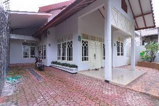 Villa Gardenia Vacation rental in Batu