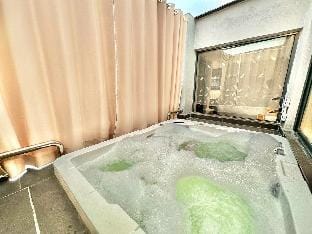 MWHoliday【PrivateJACUZZI Suites】FunPlayground Vacation rental in Malacca