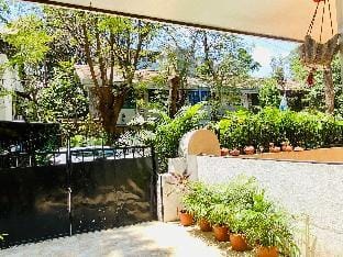 Charming 1 Ac Room Near Pune Airport Kalyani Nagar Villa in Pune