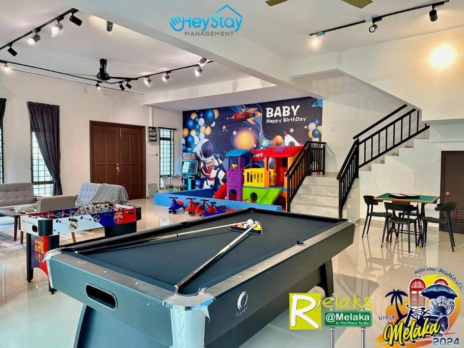 Villa 20Pax4B3B PrivatePool /Karaok/Pooltable/BBQ Vacation rental in Malacca