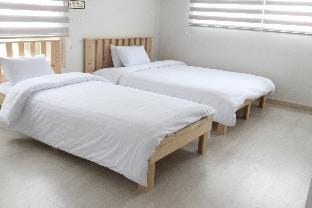 Cozy flat nearby Metro and E-Mart for 3 to 4 guest Apartment in Seoul
