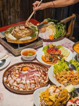 Stay wild & Cafe Room 11 Vacation rental in Thailand