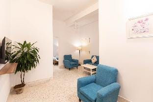 Full Studio at Deshapriya Park Vacation rental in Kolkata