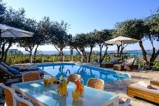 Blue Waves Villa: Seaside Serenity Awaits Villa in Paphos District