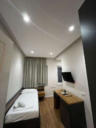 Urban Room 5 Vacation rental in Tirana