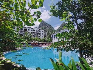Guilin Yangshuo Riverside Villa with Direct River View Villa in China