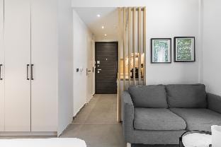 Paloma by halu!: Inner court view Vacation rental in Thessaloniki