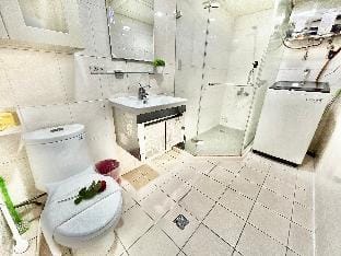 Kunming 4F Apartment in Taipei City